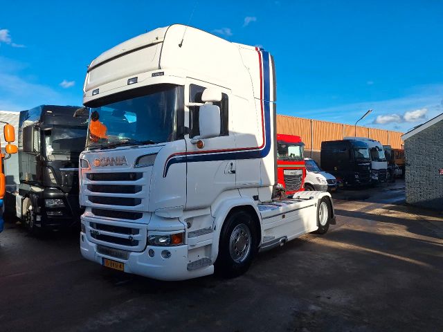 Scania R520 V8