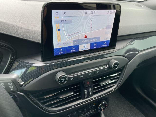 Fahrzeugabbildung Ford Focus 2.0 EcoBlue ST-Line AHK, Navi, Rückfahrkam