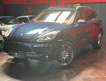 Porsche Cayenne - 1