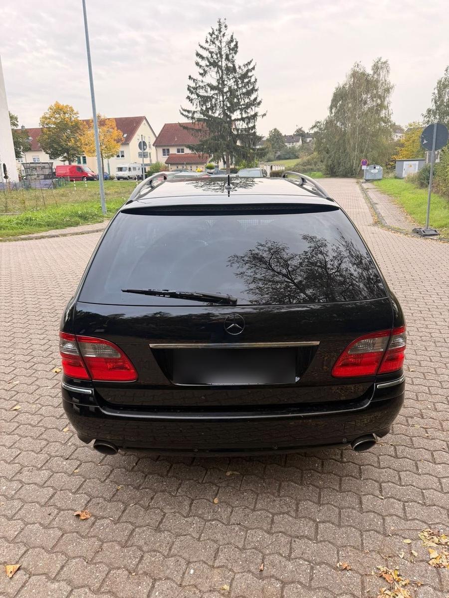 Mercedes-Benz E320 2006 — photo 5