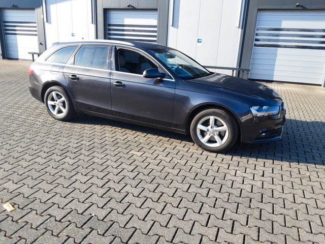 Audi A4 Avant Ambiente NAVI LEDER Automatik