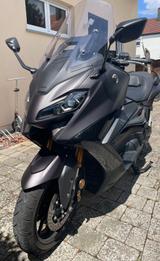 Yamaha TMAX560 TechMax AKRAPOVIC - YAMAHA TMAX 560
