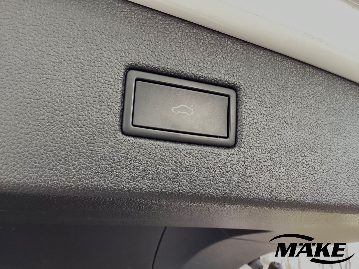 Tiguan R Black Style 2.0TSI DSG 4M DCC NAVI H&K 