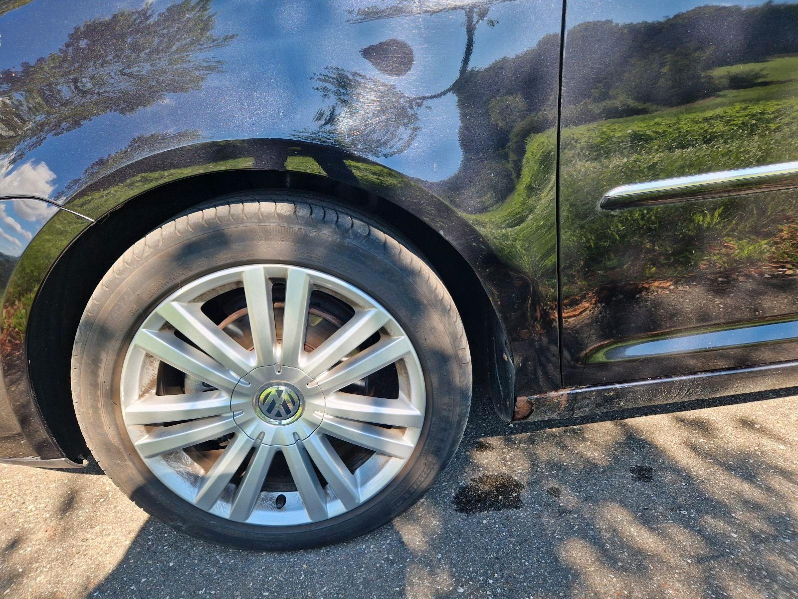 Volkswagen Touran 2009 — photo 11