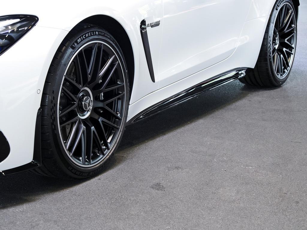 Mercedes-Benz GT 63 AMG 4m+ AERO KERAMIK PREMIUM 21-ZOLL LIFT