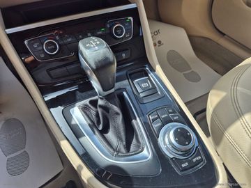 BMW 218 Active Tourer - 10