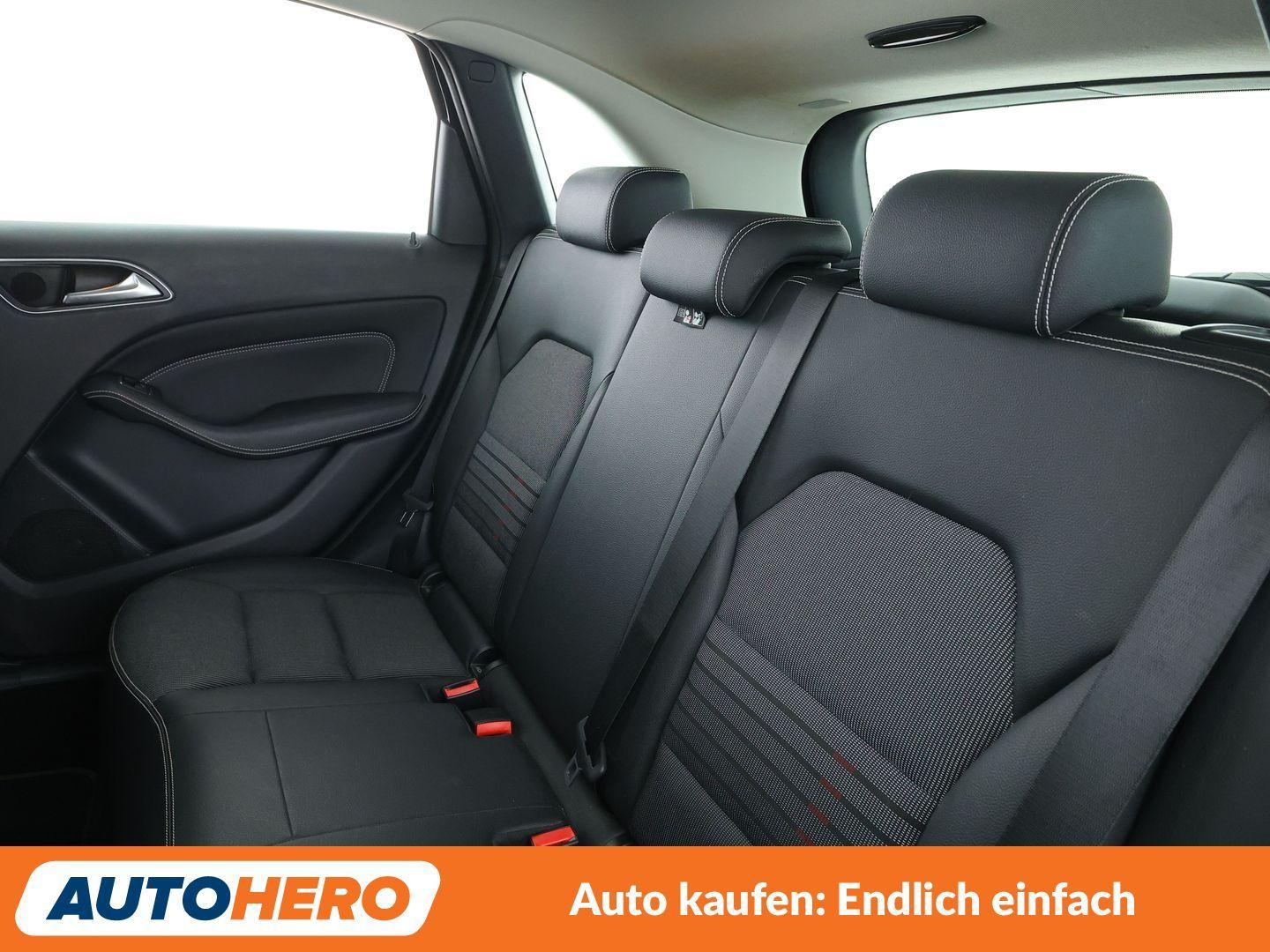 Mercedes-Benz B-Klasse B 180 Urban*NAVI*PDC*SHZ*KLIMA*TEMPO*