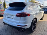 Porsche Cayenne S Diesel *Pano*BOSE*Navi*Xenon* - Porsche Cayenne mit Diesel-Antrieb: Geländewagen, Automatik