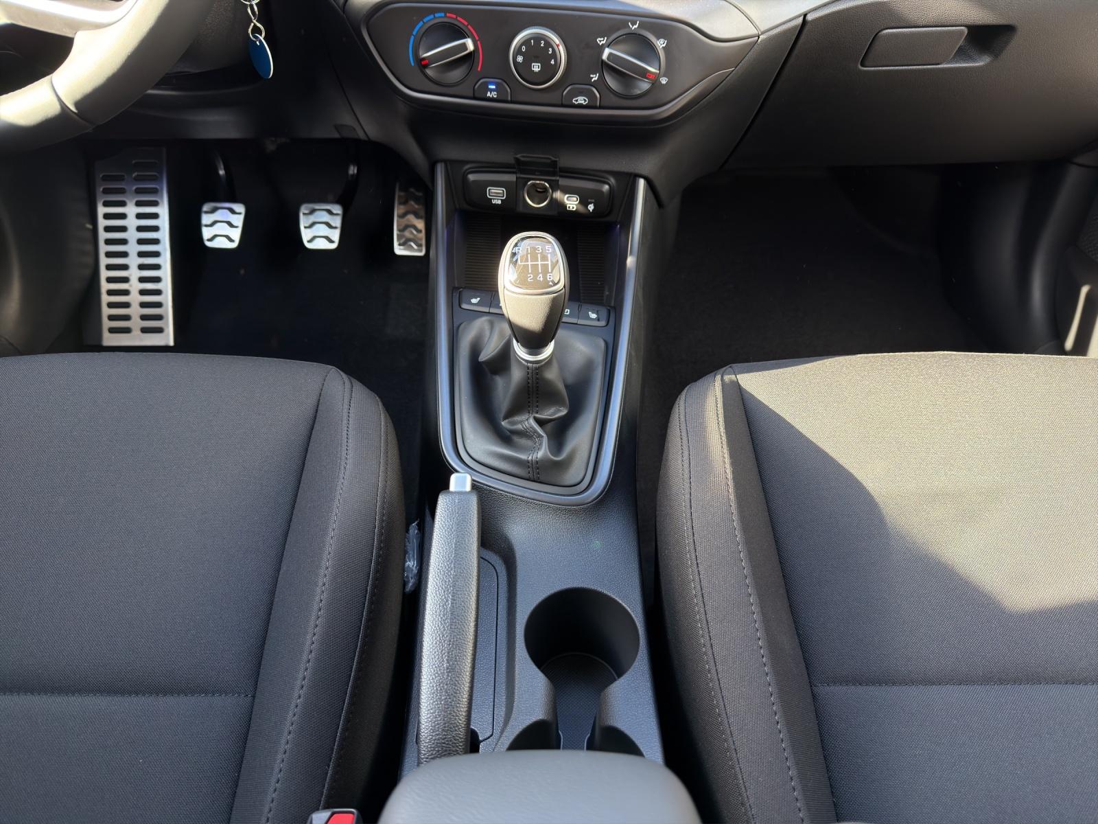 Hyundai Bayon 1.0 T-GDi Trend VIRTUAL/NAVI/LED, миниатюра 12