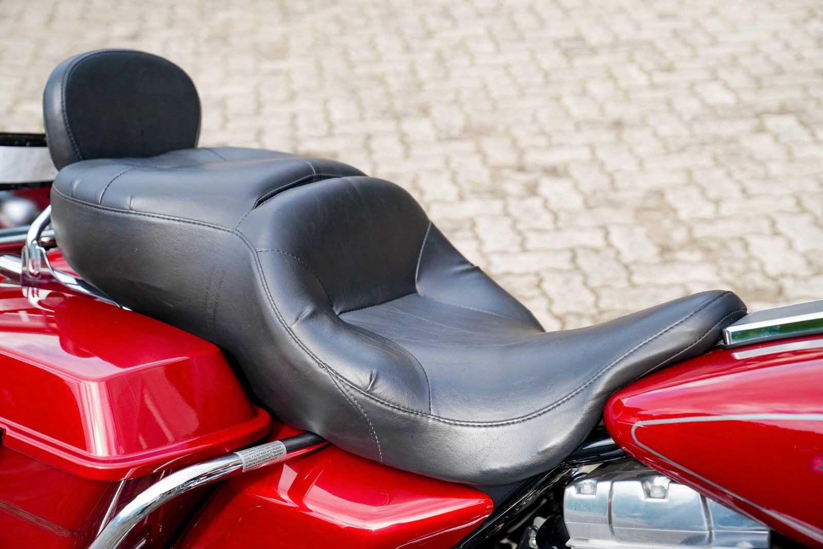 Fahrzeugabbildung Harley-Davidson FLHTP Electra Glide Twin Cam 96 - Sissybar -