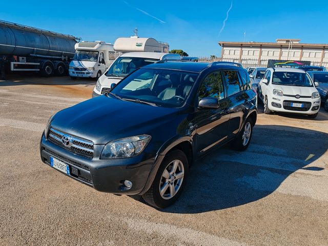 Toyota RAV 4 RAV4 2.2 D-cat 177 CV Luxury