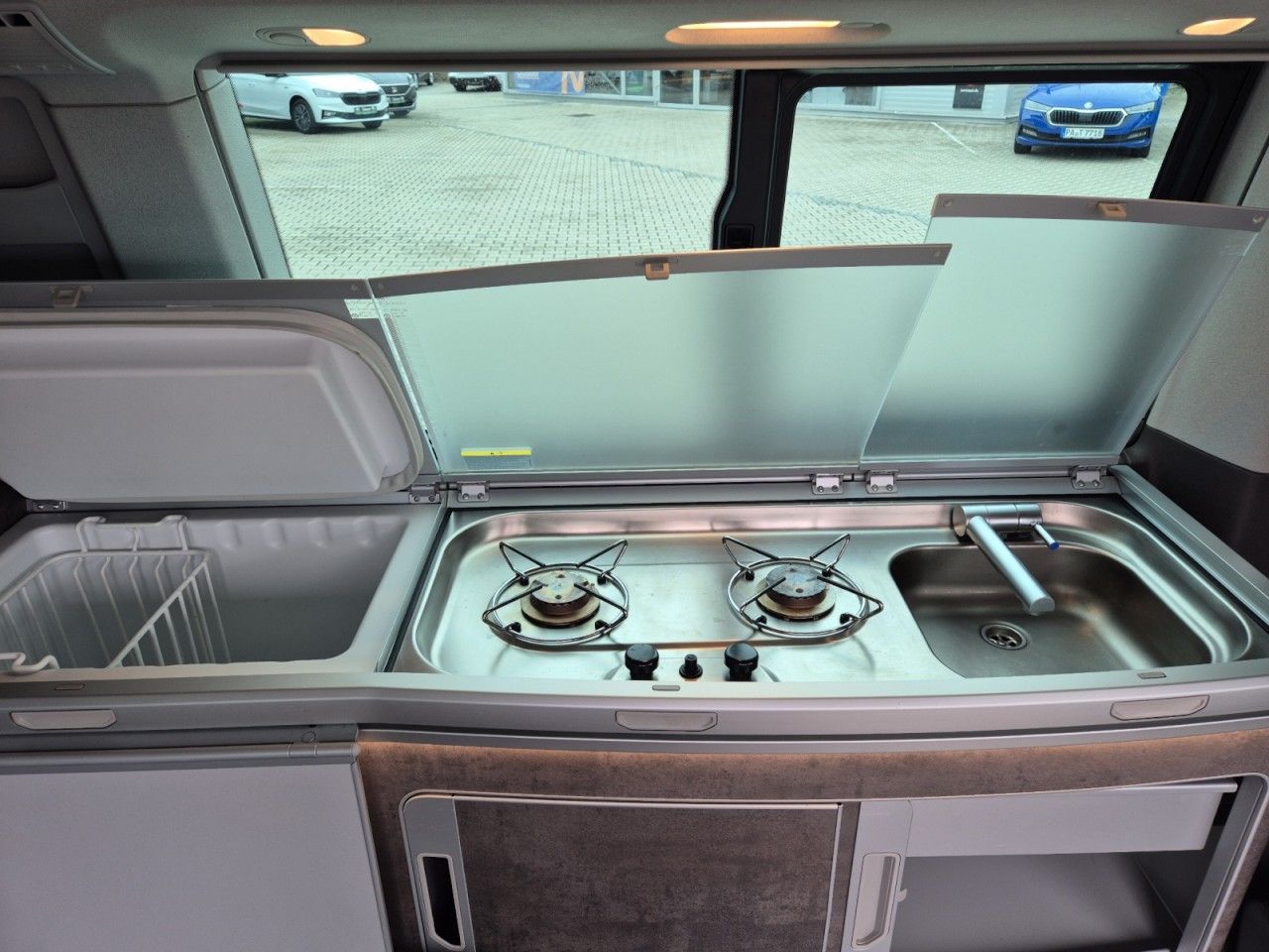 Fahrzeugabbildung Volkswagen T6.1 California Ocean Edition FWD