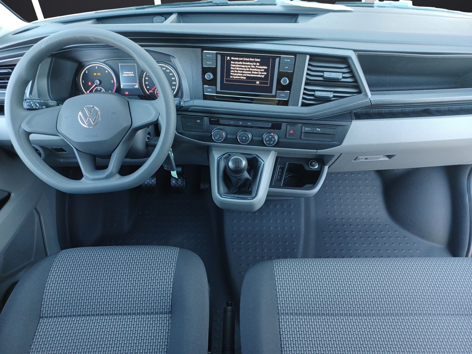 Fahrzeugabbildung Volkswagen T6 Kombi T6.1 TDI 9- Sitzer LED GRA PDK KLIMA VO