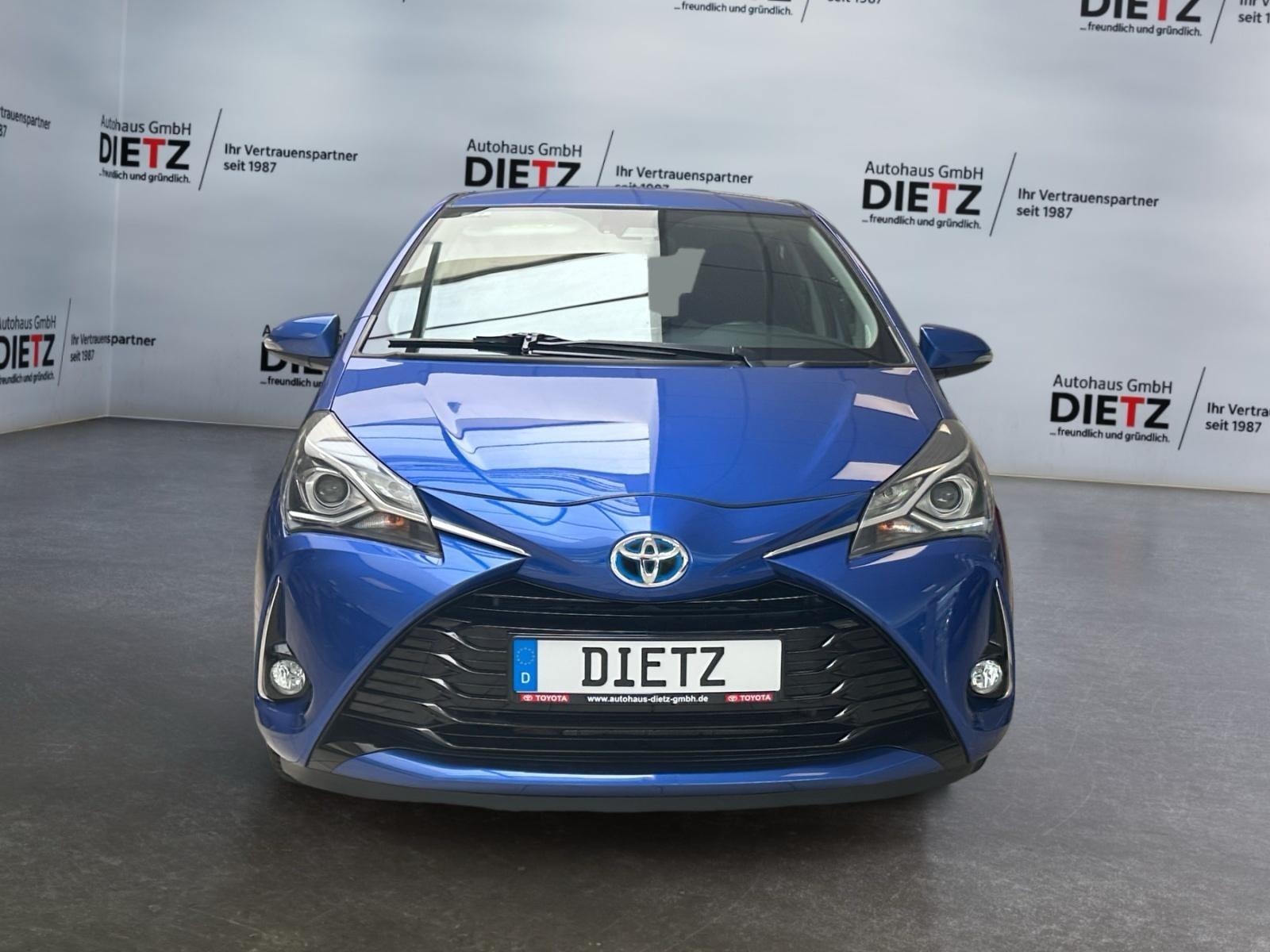 Toyota Yaris 1.5 Dual-VVT-i Team D*KAM*SPUR*STANDHZ