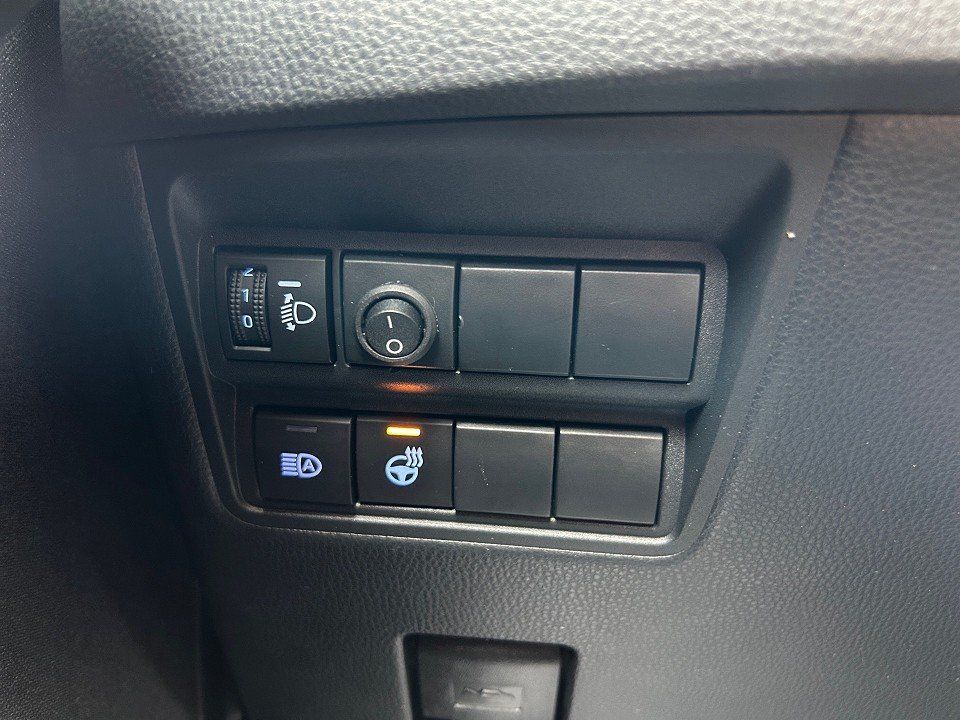 Fahrzeugabbildung Mazda 2 HYBRID AT PURE PLUS-P KLIMAAUT+SHZ+CARPLAY+PDC