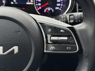 Kia Ceed SW 1.5T Klima Kamera SHZ LHZ