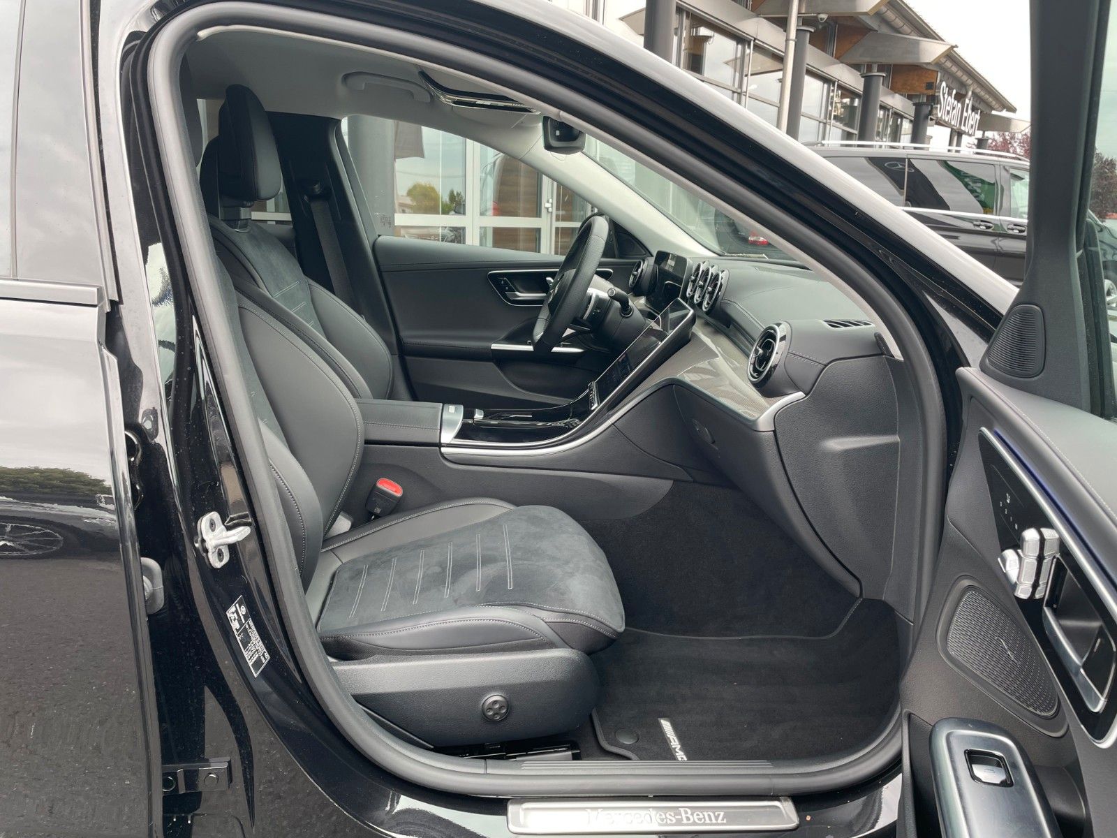 Fahrzeugabbildung Mercedes-Benz C 200 d T AMG+Night+360°+Digital+Memory+Keyless