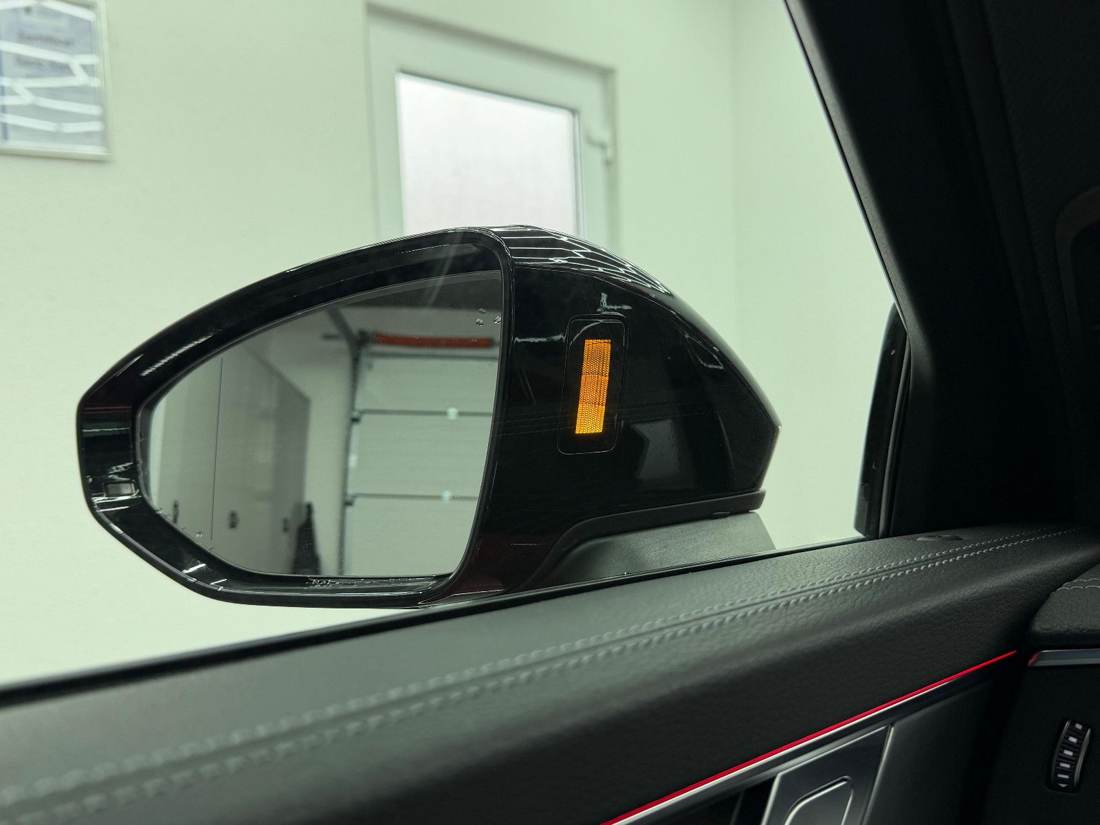 Fahrzeugabbildung Audi A6 55 TFSIe quattro S-LINE+/MATRIX HD/PANO/B&O