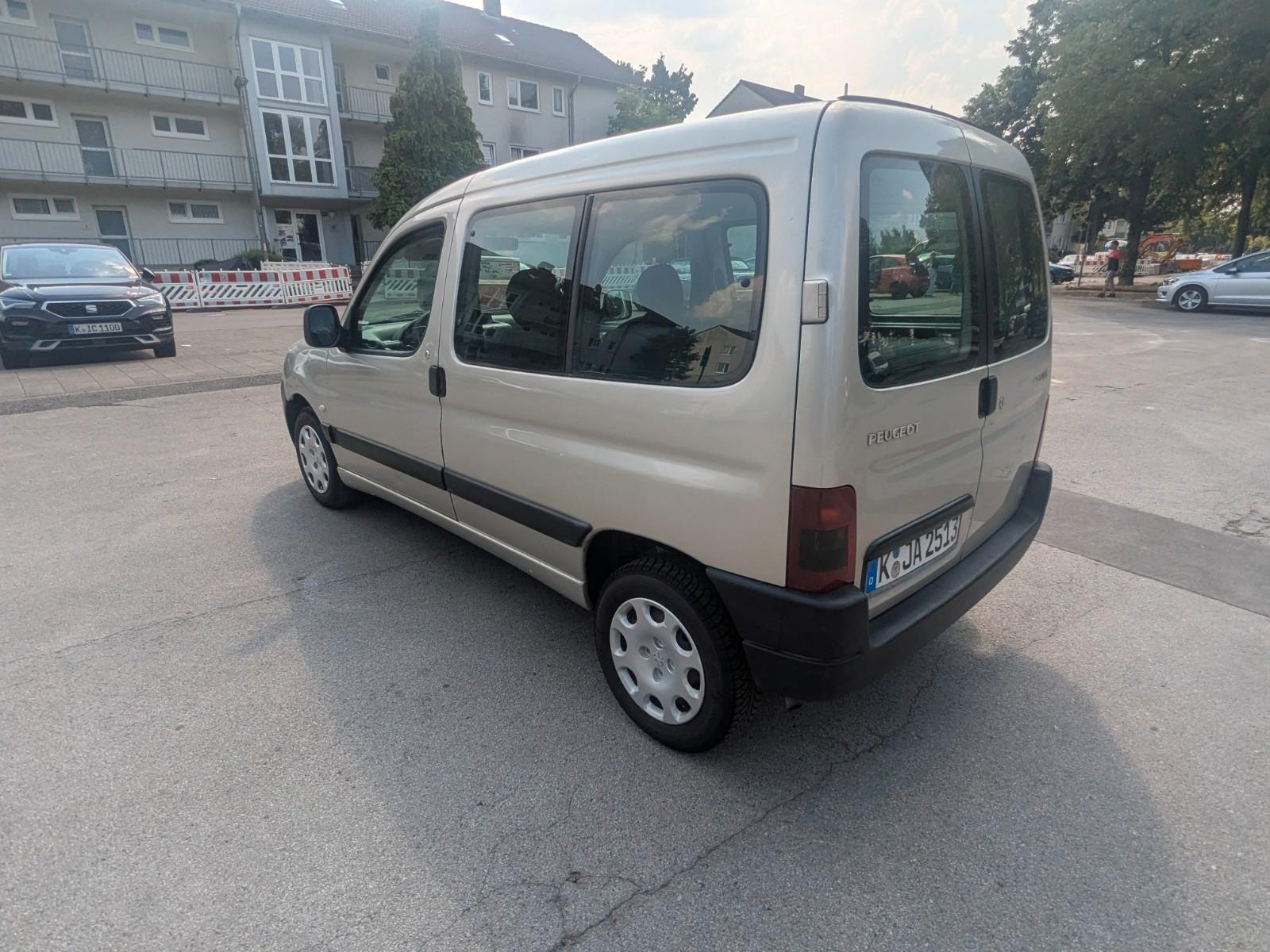 Peugeot Partner Benziner 75 PS