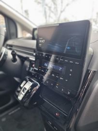 Fahrzeugabbildung Hyundai Staria 2.2 CRDi PRIME 9-Sitzer 2WD PANO ParkP.