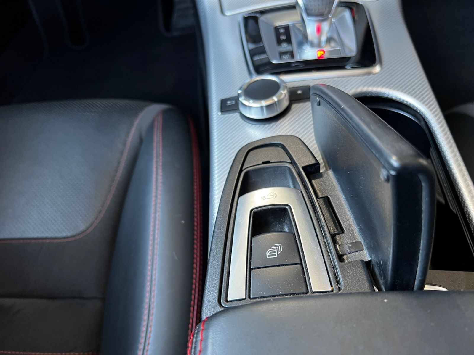 Fahrzeugabbildung Mercedes-Benz SLC 300 AMG H/K LED NAVI