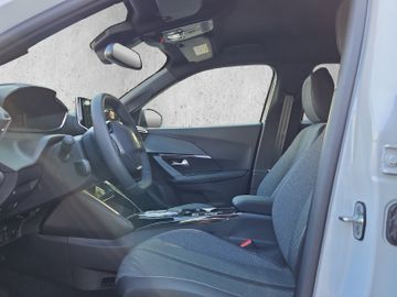 Peugeot E-2008 ALLURE Elektro 360°Kam*Keyless*Navi*
