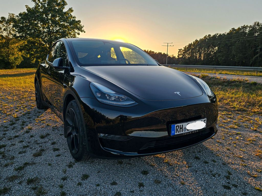 Image of Tesla Model Y