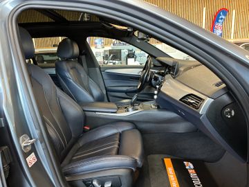 BMW 530 d xDrive Sport Line *LED*Pano*