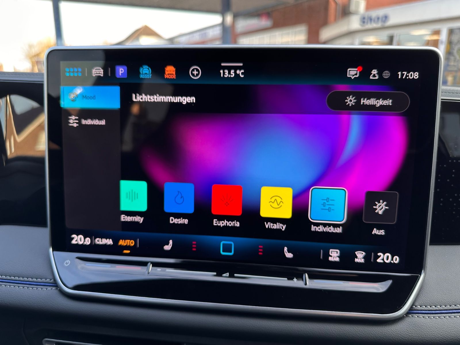 Fahrzeugabbildung Volkswagen Tiguan R-Line 1.5 eTSI AHK/Matrix/Navi/APP/ACC