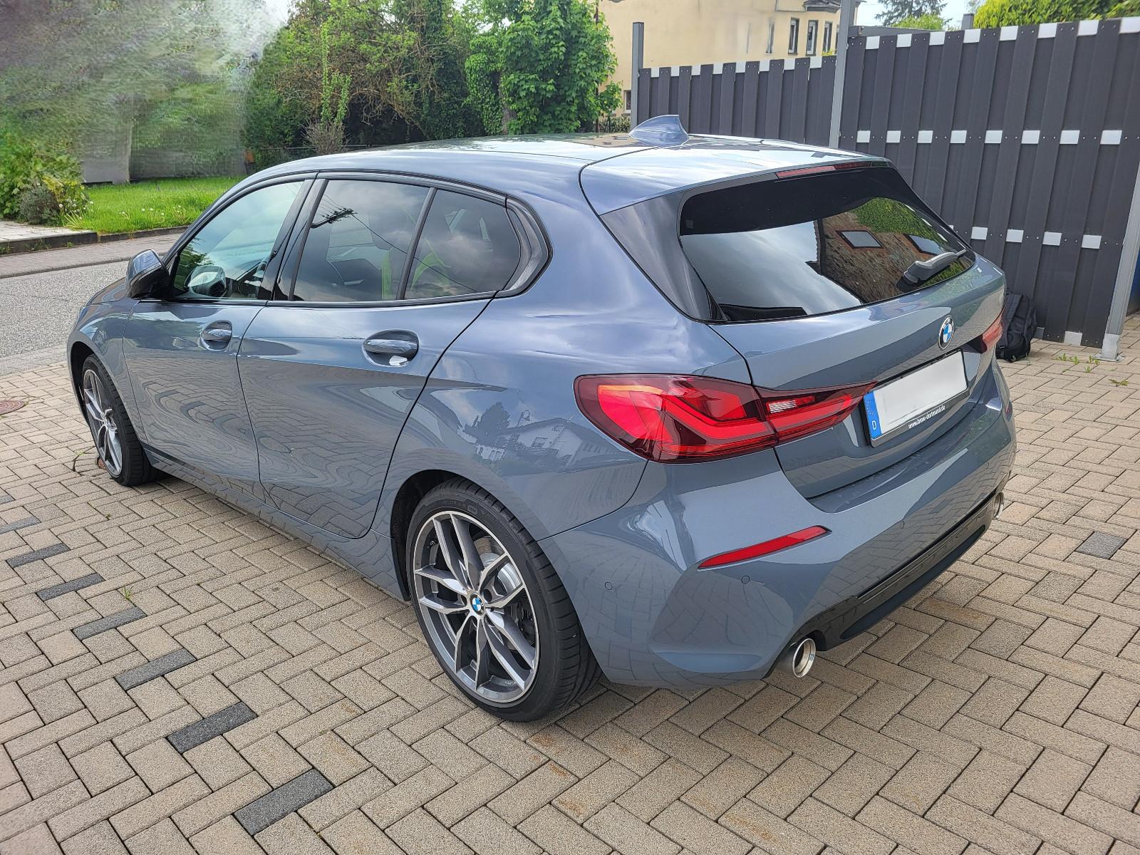 BMW 120d xDrive Sport Line > AT-Motor mit 12.548Km  