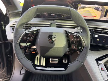 Peugeot 5008 GT 145 e-DSC6 KeyLess*360 KAM*ACC*PANO*
