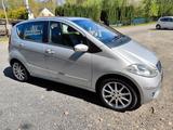 Mercedes-Benz A 200 AVANTGARDE Avantgarde - Mercedes-Benz A 200: Van