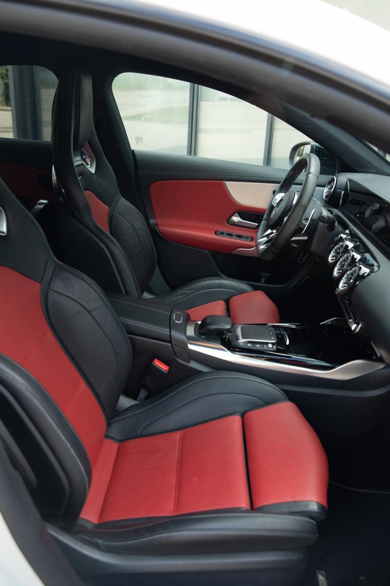 Mercedes-Benz CLA 35 AMG Shooting Brake 4Matic Vollausstattung