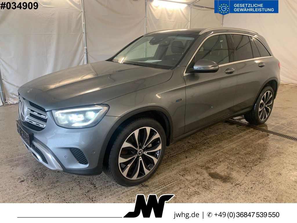 Image of Mercedes-Benz GLC 300