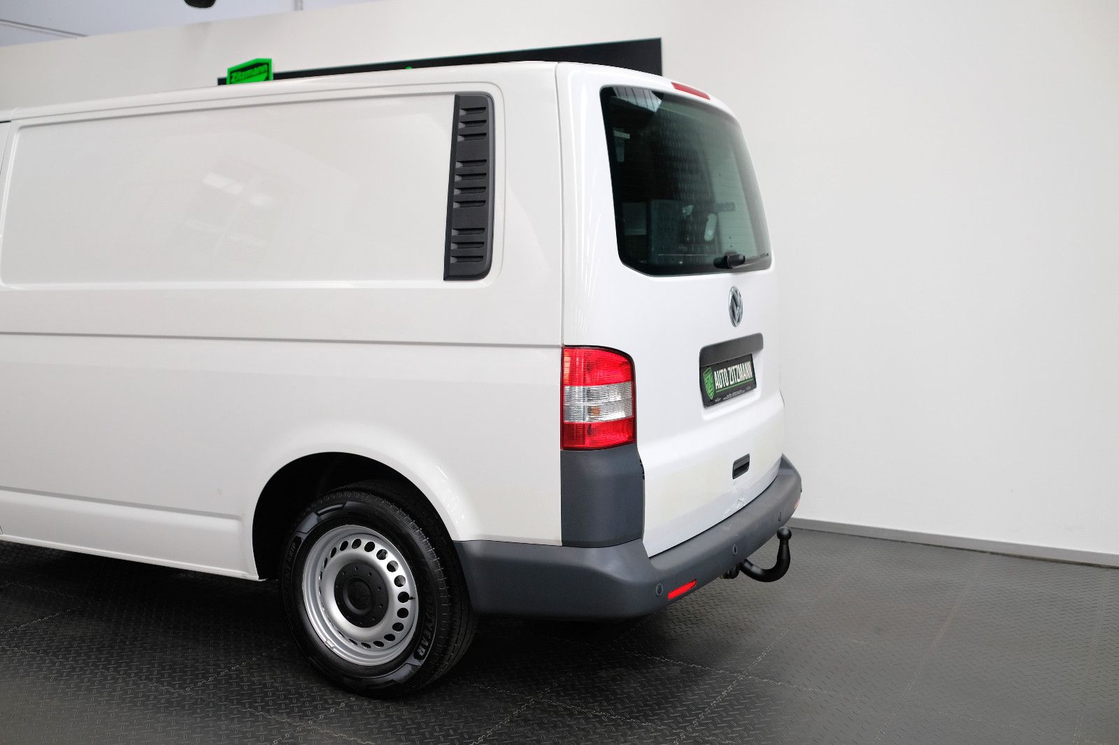 Fahrzeugabbildung Volkswagen T5 Transporter Kasten 4Motion AHK Standheizung