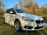 BMW 225xe Active Tourer Sport Line - Top Ausstattung - BMW 225 Active Tourer von privat