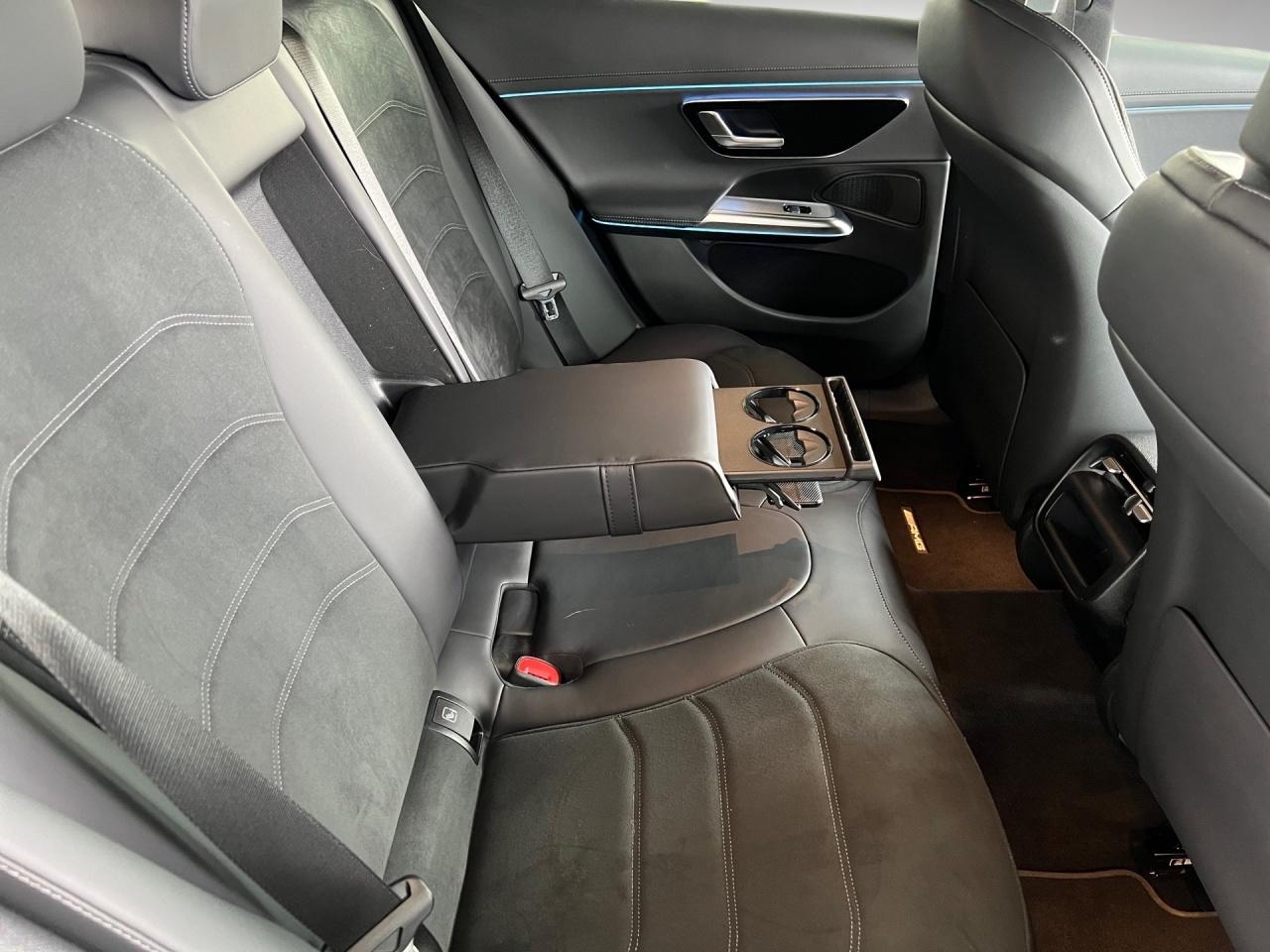 Mercedes-Benz E 220 d T AMG Night AHK Digital Light Memory 360