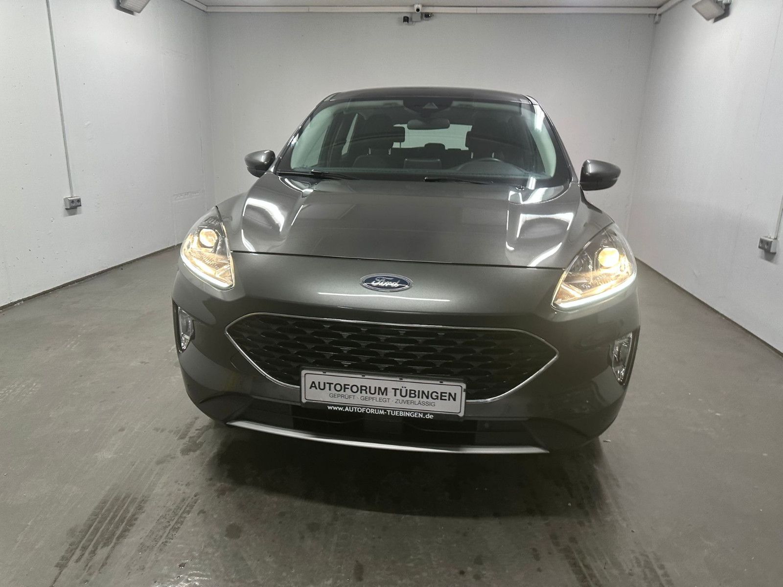 Fahrzeugabbildung Ford Kuga 2.5 Duratec PHEV Cool & Connect CVT*NAVI*
