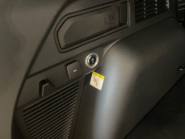 Fahrzeugabbildung Ford Kuga ST-Line X HUD AHK-klappbar Navi B&O LED