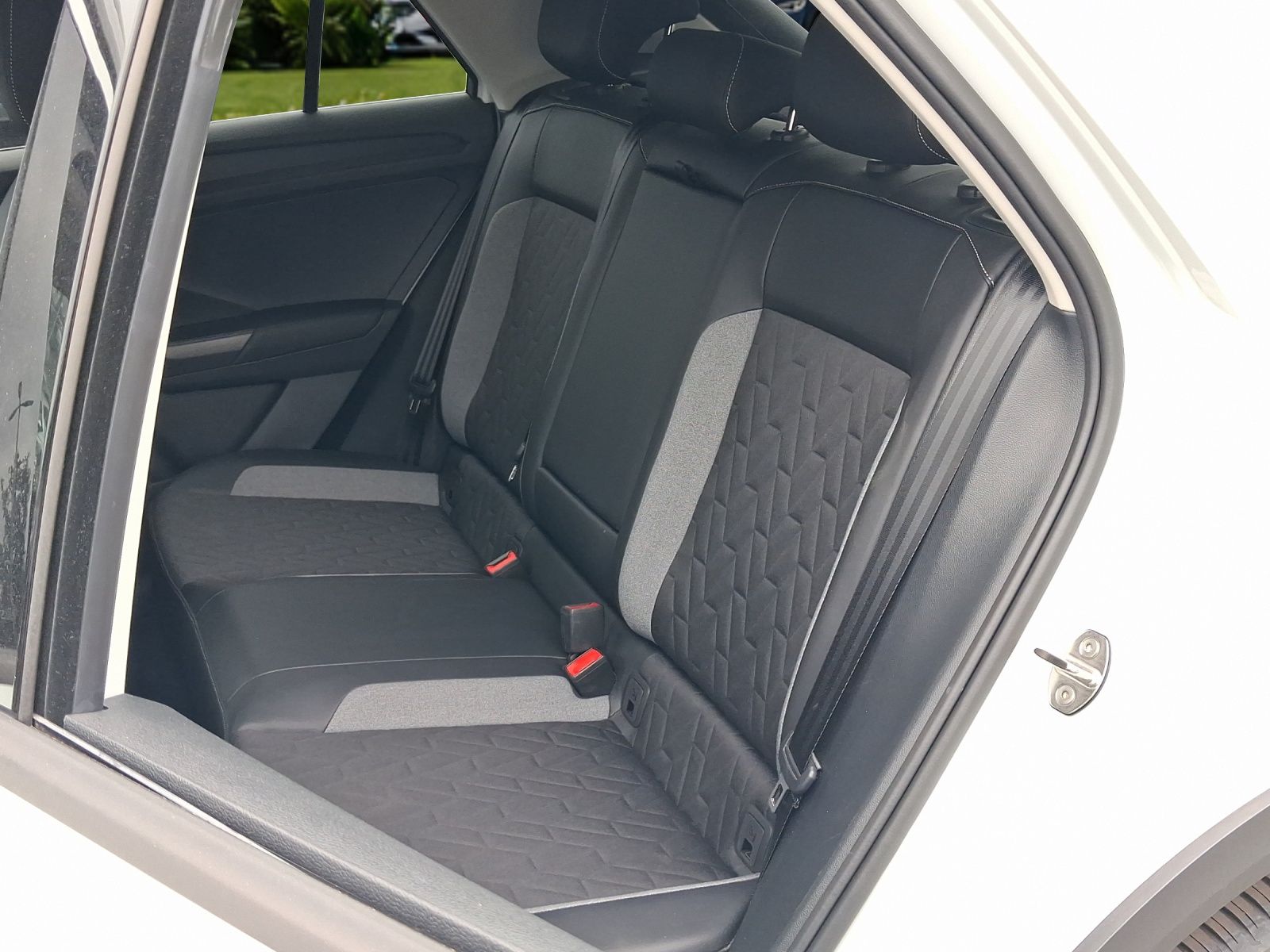 Volkswagen T-Roc - Bild 7
