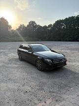 Mercedes-Benz E 300 de T Autom.  AHK*NAV*Kamera*Black - Mercedes-Benz E 300 in Braunschweig