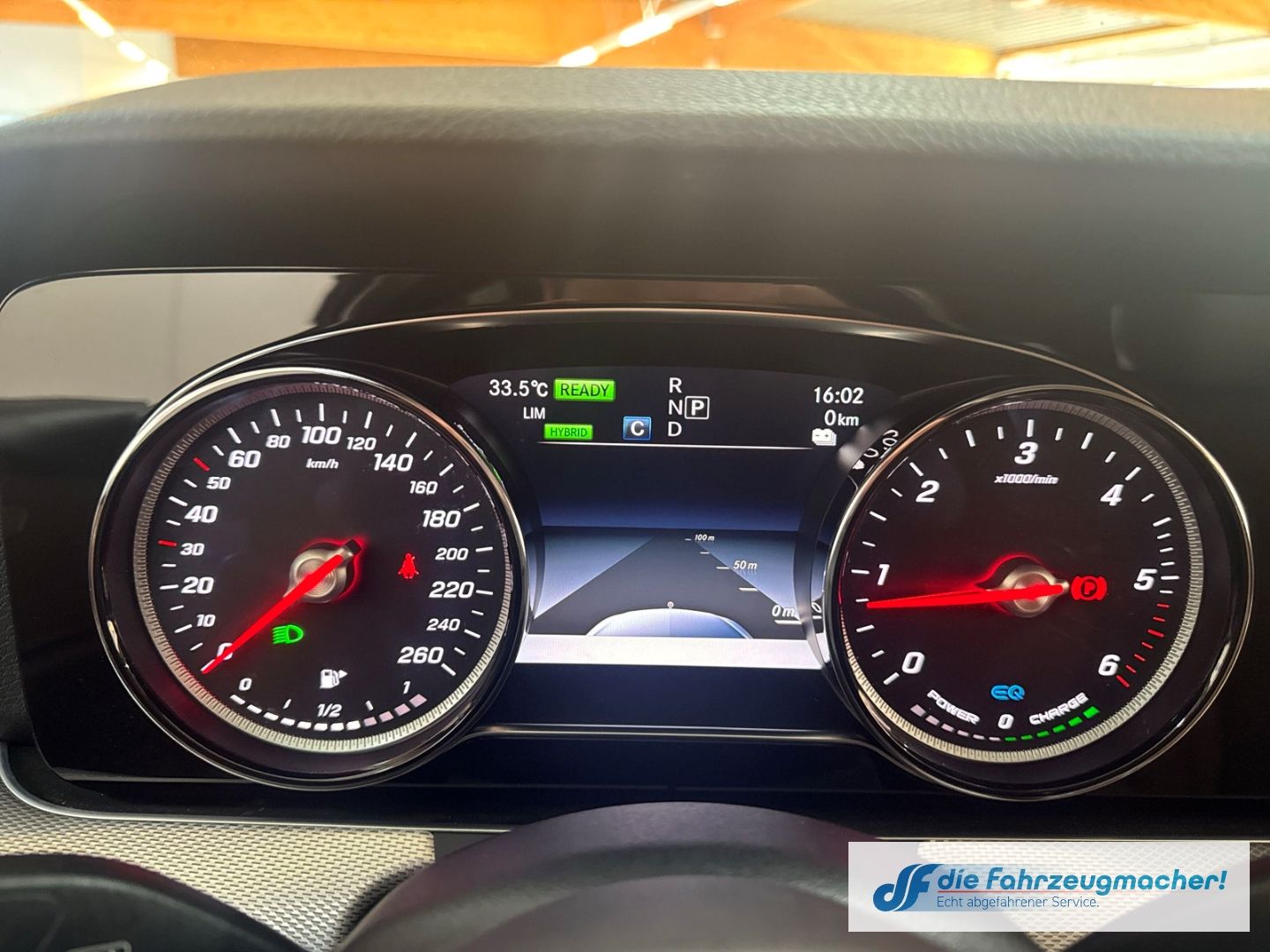 Fahrzeugabbildung Mercedes-Benz E 300 T-Modell de Niveau Navi Digitales Cockpit