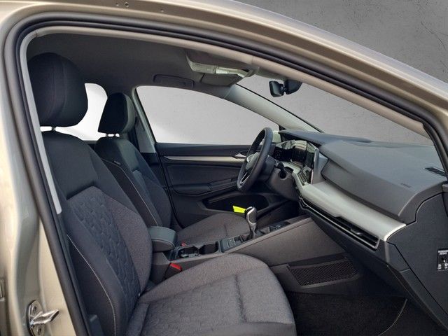 Fahrzeugabbildung Volkswagen Golf VIII TSI Move Kamera Navi LED VC