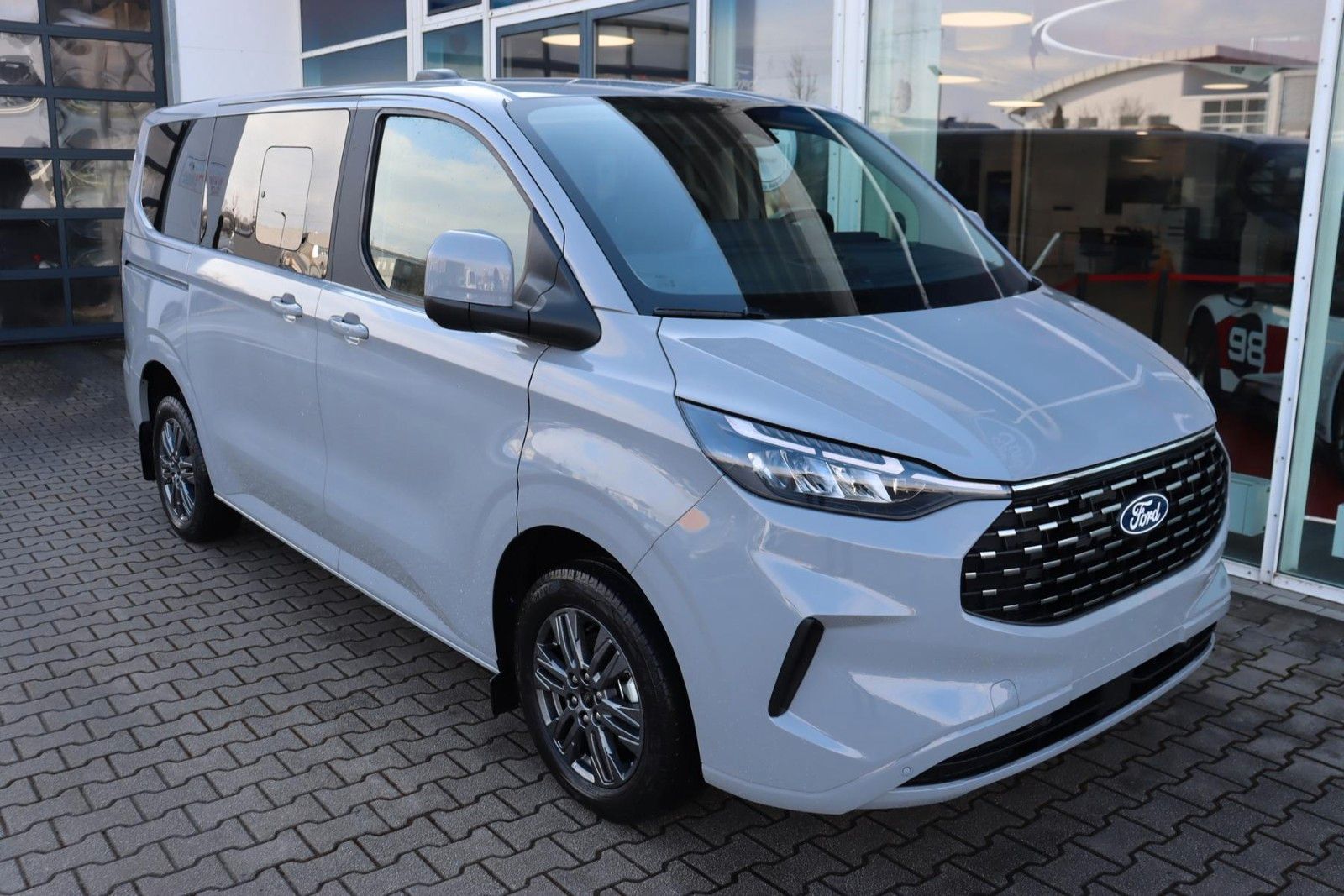 Ford Tourneo Custom Titanium 2.0 EcoBlue 320/L1 B&O imagem 2
