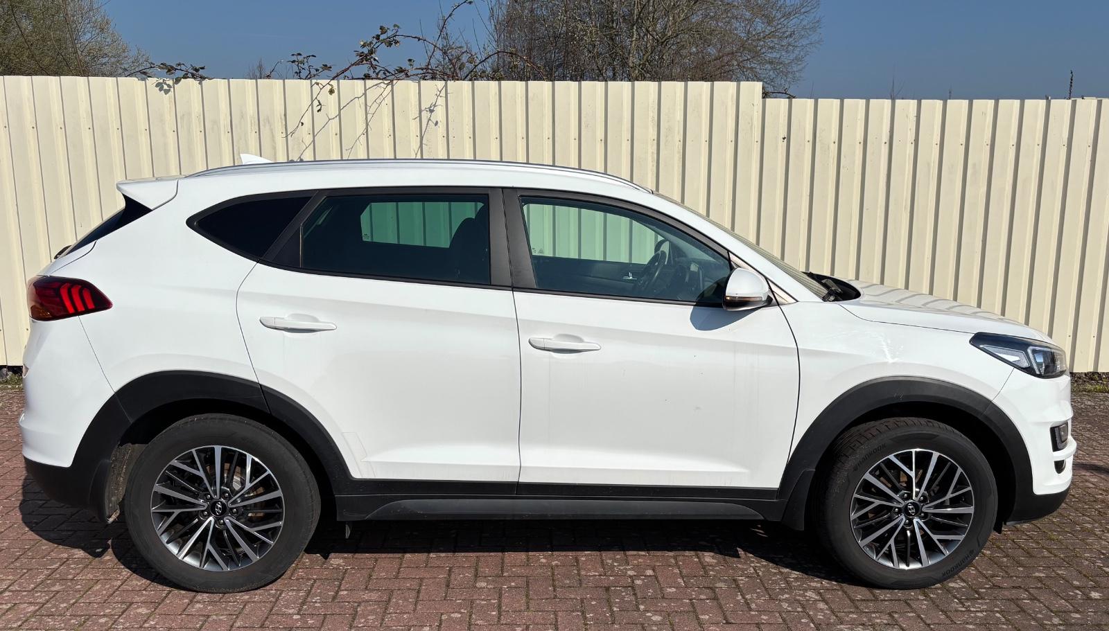 Hyundai Tucson Advantage*1.Hd*18"ALU*AHK*NAVI*SHZ*Cam