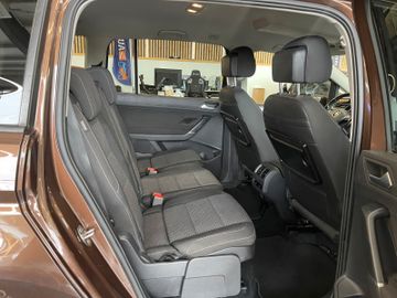 MYAUTOCENTER – Gebraucht- und Jahreswagen mit Werkstattservice in Pfaffenhofen Volkswagen Touran Comfortline BMTStart-Stopp *7-Sitzer*TÜV