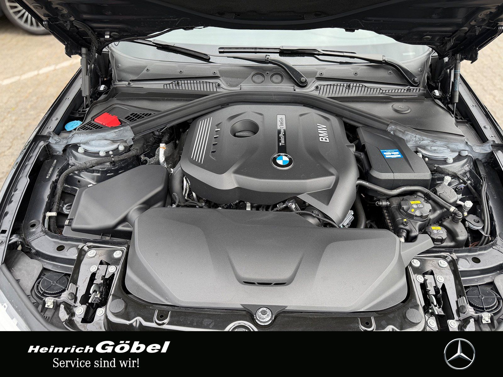 Fahrzeugabbildung BMW 2er - 220i wenig KM 10.820