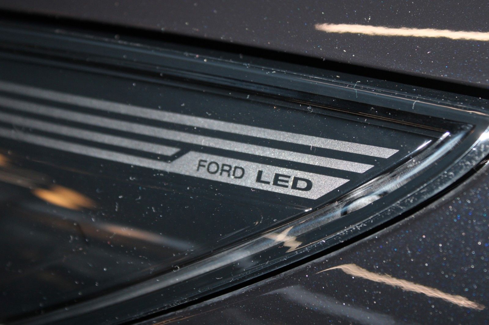 Fahrzeugabbildung Ford Kuga ST-Line LED NAVI HUD CAM WinterPaket uvm.