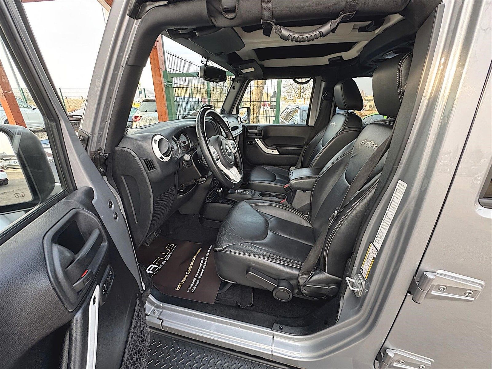 Fahrzeugabbildung Jeep Wrangler 3.6 V6 4x4 Unlimited Polar *LED*Hardtop