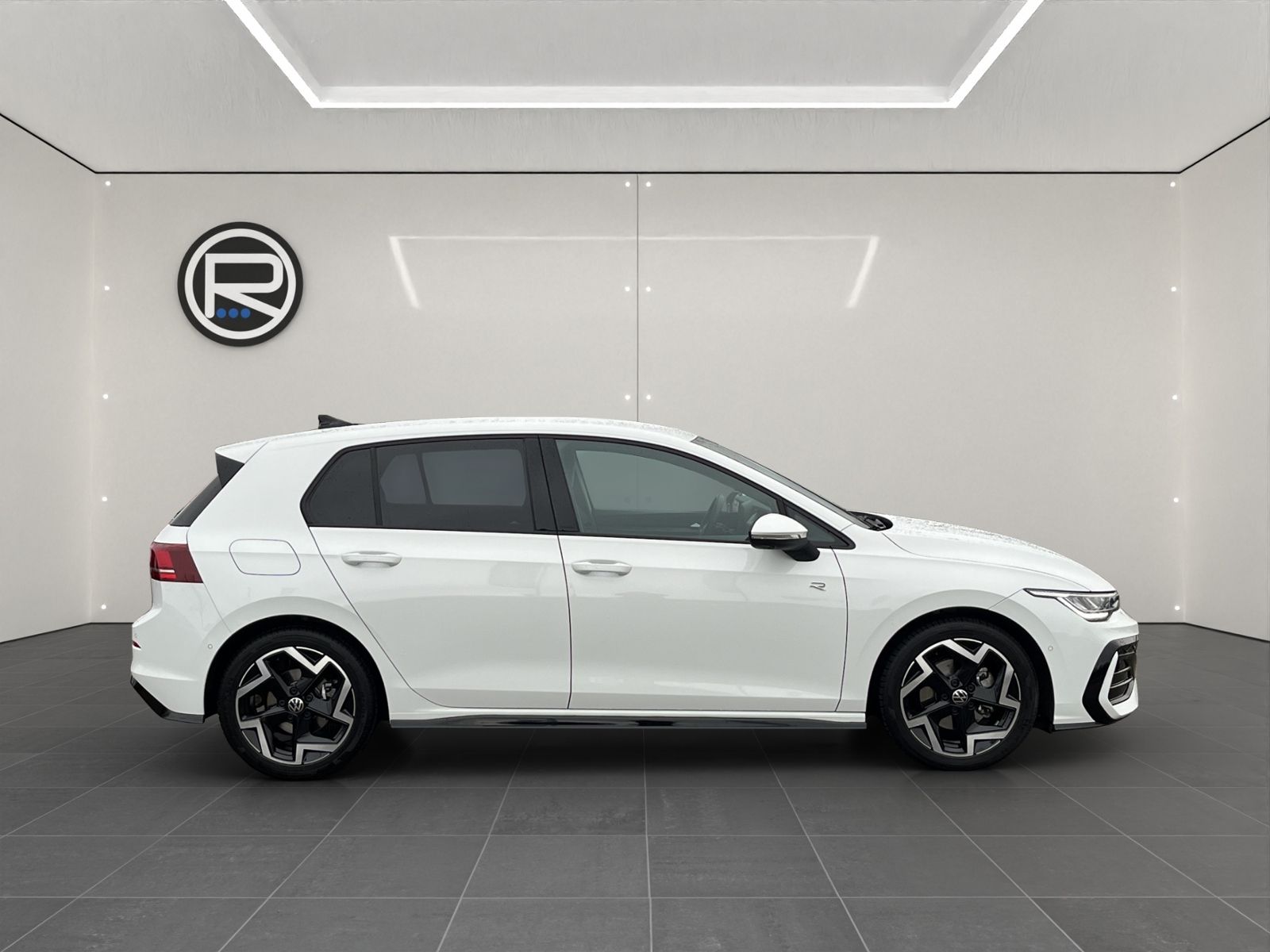 Volkswagen Golf VIII 1.5 eTSI R-Line DSG foto 4